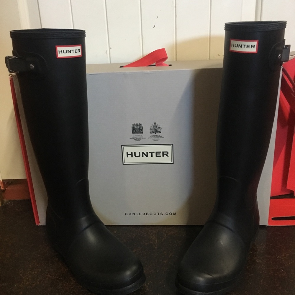 HUNTER BOOTS